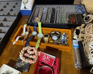 Lots of great jewelry, including 14K and sterling pieces
