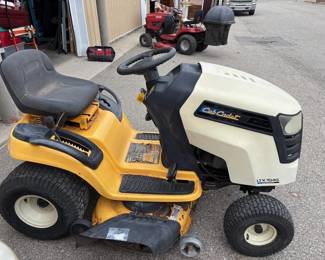 LTX1040 Cub Cadet Riding Lawn Mower