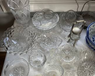 Nice selection of vintage glass.