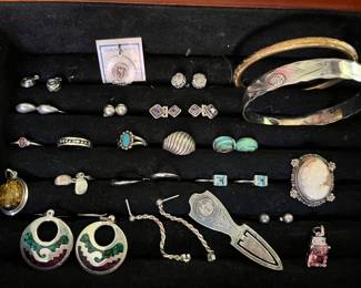 Nice selection of sterling silver jewelry, much vintage.