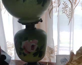 39. GONE WITH THE WIND LAMP $95