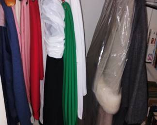 561. VINTAGE CLOTHES PRICED FROM$ 3-$35