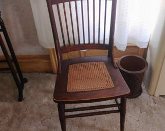 18. ANTIQUE CHAIR 1800'S $20