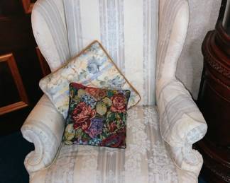 529. NICE OCCASIONAL CHAIR $50