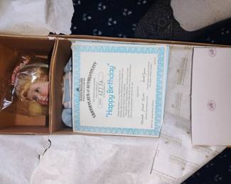 100. COLLECTOR DOLL