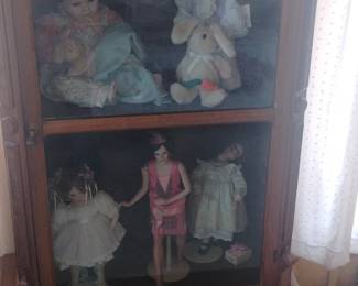 50. NICE DISPLAY CABINET $200