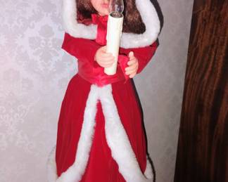 478.GIRL WITH CANDLE $25