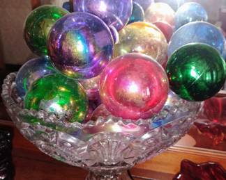 514. BOWL AND ORNAMENTS $60
