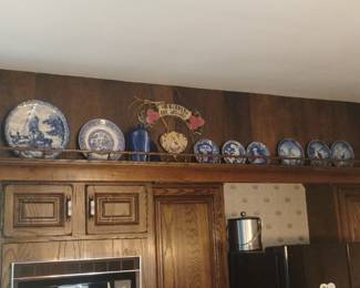 83. COLLECTOR PLATES