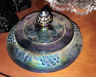 516. JUST THE LID CARNIVAL GLASS $7