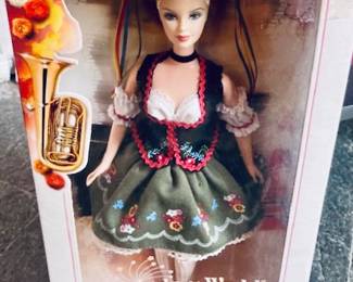 Year 2005 Barbie Pink Label Festivals of the World