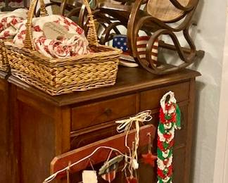 Large Selection of Christmas Decor.
