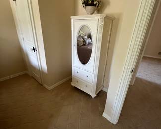 Armoire Cabinet