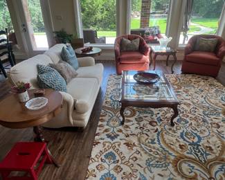 Beautiful living room furniture, excellent condition!