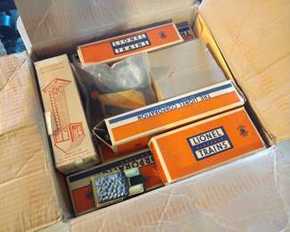 LIONEL TRAINS WITH INNER AND ORIGINAL OUTER BOXES
