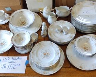 Noritake Ireland pattern dish set, lots of pieces