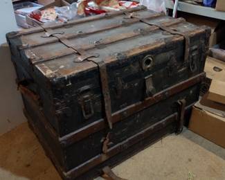 Antique steamer trunk with insert. Leather handles need replaced