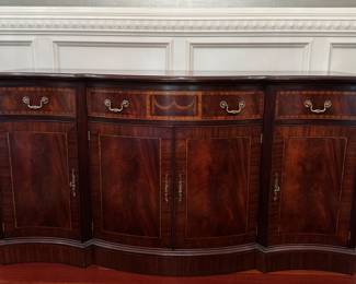 Henkle Harris sideboard/buffet with 4 doors