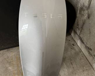 Tesla wall connector for home charging