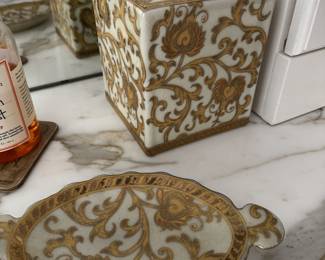 Bathroom accessories