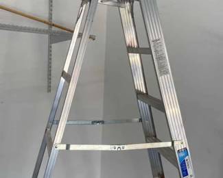 8Foot Werner Metal Ladder. Load Capacity 250lbs