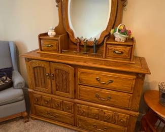 Dresser