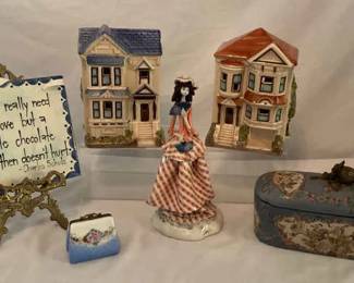 Simple Shelf Decor