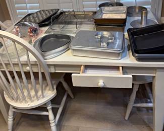Off White Kitchen Table w/4 Chairs and Leaf. Baking Supplies