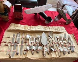 Silver Plate Set, Metal Airplanes