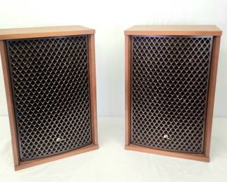 Excellent pair Sansui speakers