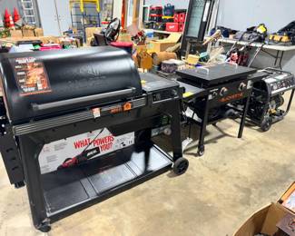 Smokers & BBQ Grills Orlando Estate Auction