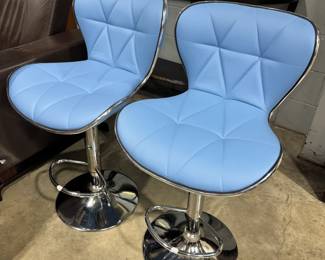 Adjustable Stools Orlando Estate Auction