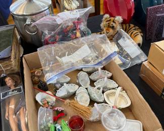 doll dishes