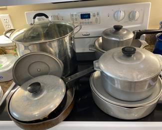 Vintage Magnalite pots