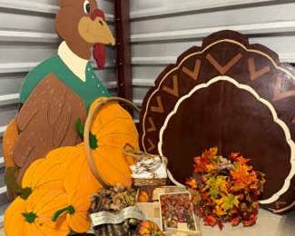 Grand Outdoor Fall Thanksgiving Display