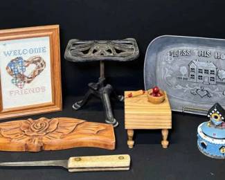 Farmhouse Folk Art Charm Collection 