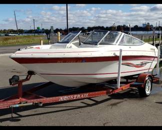 17' Aquatron open bow boat