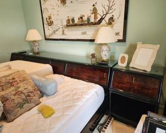 Henredon scene three Bedroom set