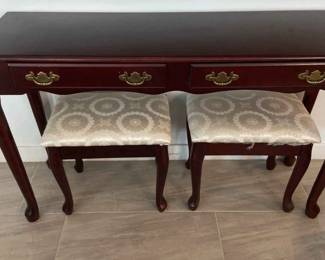 Vanity Console With 2 Stools