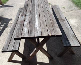 picnic table