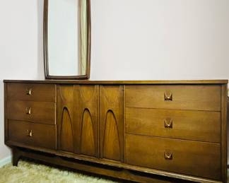 Broyhill Brasilia - Mid-Century Dresser Set