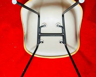 Herman Miller George Nelson leather chair