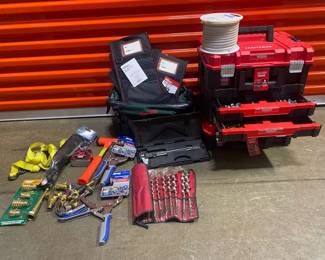 124 Mix of Tools Storage