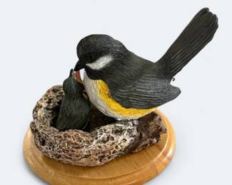 Vintage Bird Feeding a Chick Figurine