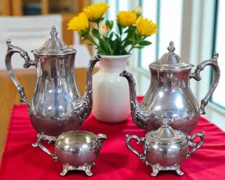 WM Rogers Silverplate Tea Pot, Cream and Sugar Holders Set