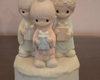 Vintage Precious Moments Figurine "Wee Three Kings"