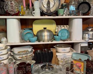 SMALL BAKING MOLDS, BREAD WARMER CAST IRON CORNSTICK PAN
