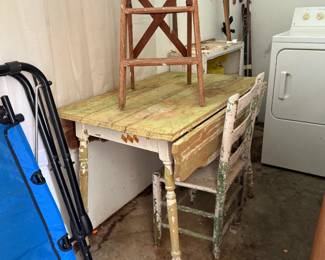SHABBY CHIC DROP LEAD TABLE AND CHAIR
