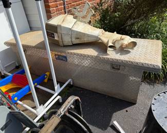 UWS TRUCK TOOL BOX