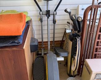 ELLIPTICAL EXCERCISE MACHINE